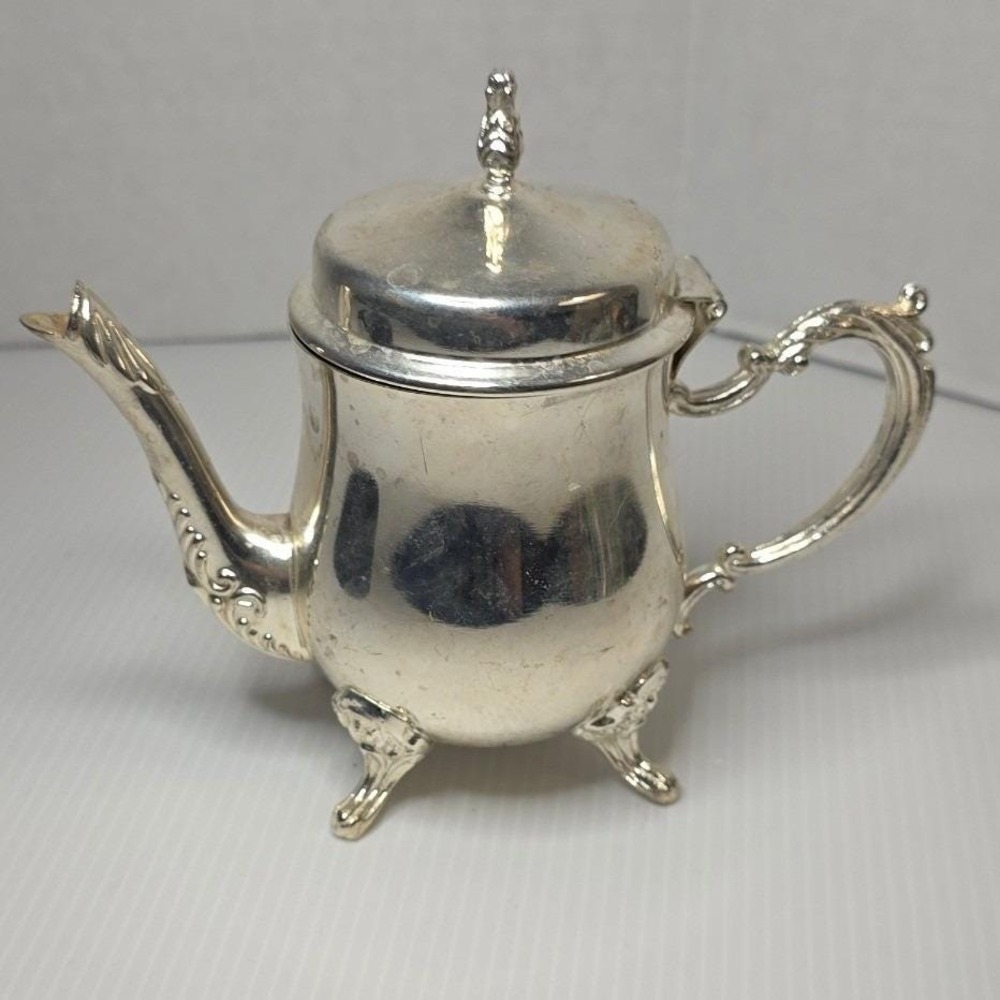 Unbranded Silver Plated Footed Creamer 5.5"‎ Silver Fair Vintage Pitcher
